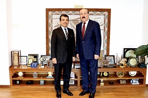 Sur la visite du Représentant Permanent de la Fédération de Russie auprès de l’OCI S.E.M. Ramazan Abdulatipov au Maroc
