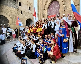 Sur la participation de l’ensemble “la Fierté du Caucase” au Festival international des enfants de la paix au Maroc